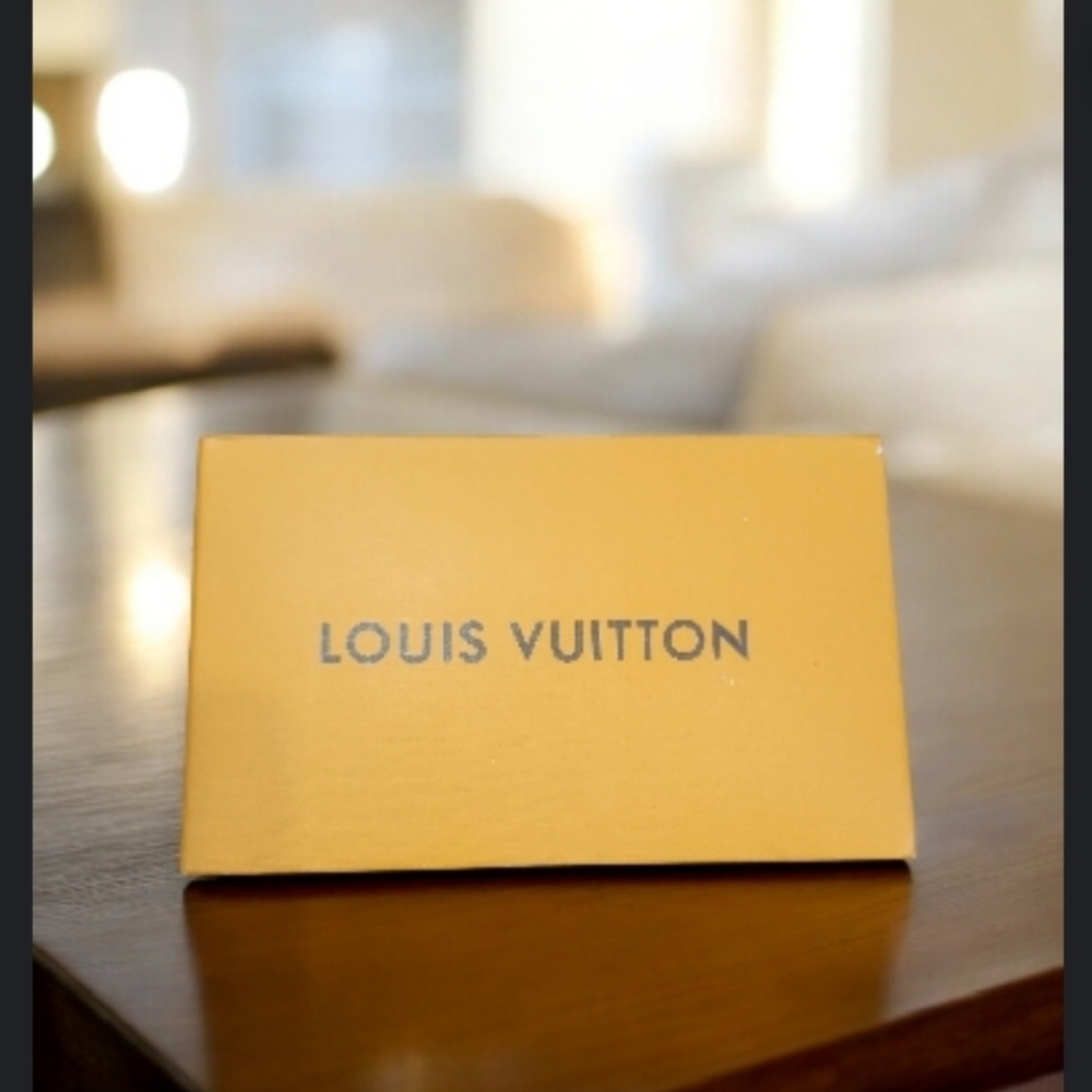 Louis Vuitton Monogram Wallet - Picture 6 of 6